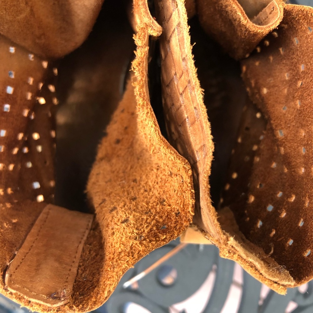 Lace up leather ankle boots - Picture 7 of 10